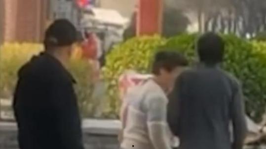 猛惊醒，重回老婆女儿意外时,重返生死边缘，与老婆女儿共度惊魂时刻